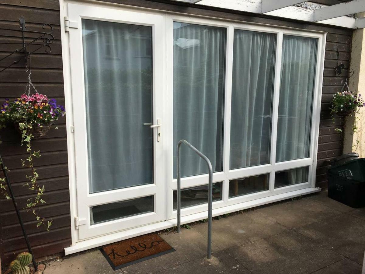 Wristland Court, Watchet Apartment Bagian luar foto