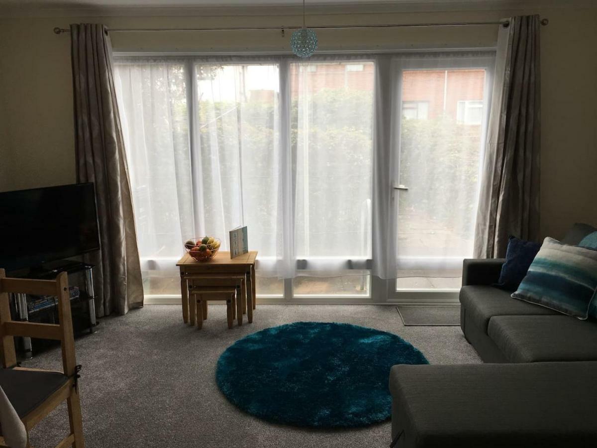 Wristland Court, Watchet Apartment Bagian luar foto